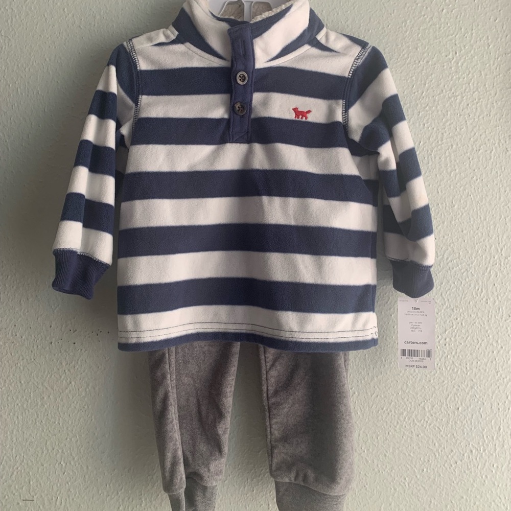 Adorable cozy 2 piece kids set.